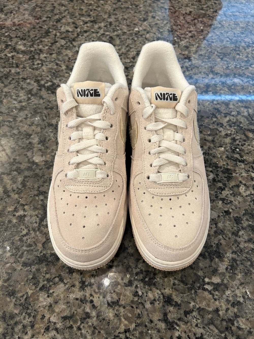 Nike Air Force 1 '07 SE 'Sanddrift Fleece'